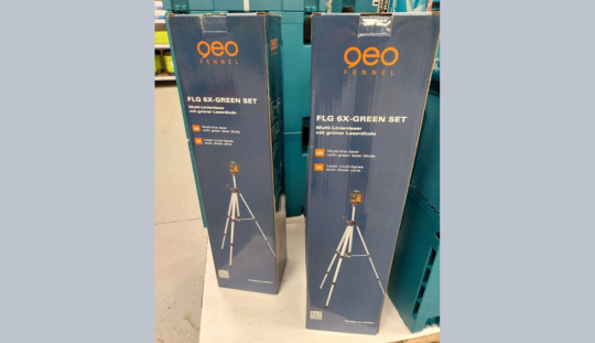 1824787 - laser multilignes + trepied