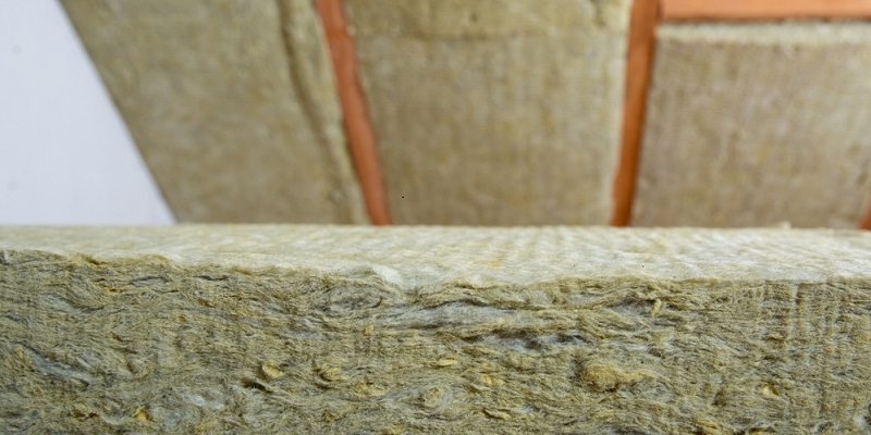 Panneaux isolants en laine de roche