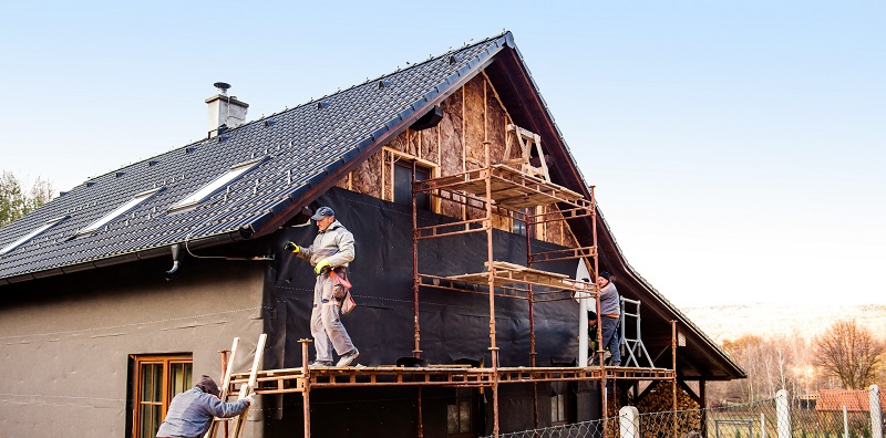 Pare pluie posé sur façade