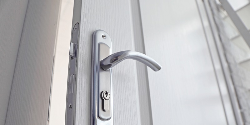 Porte de service en PVC